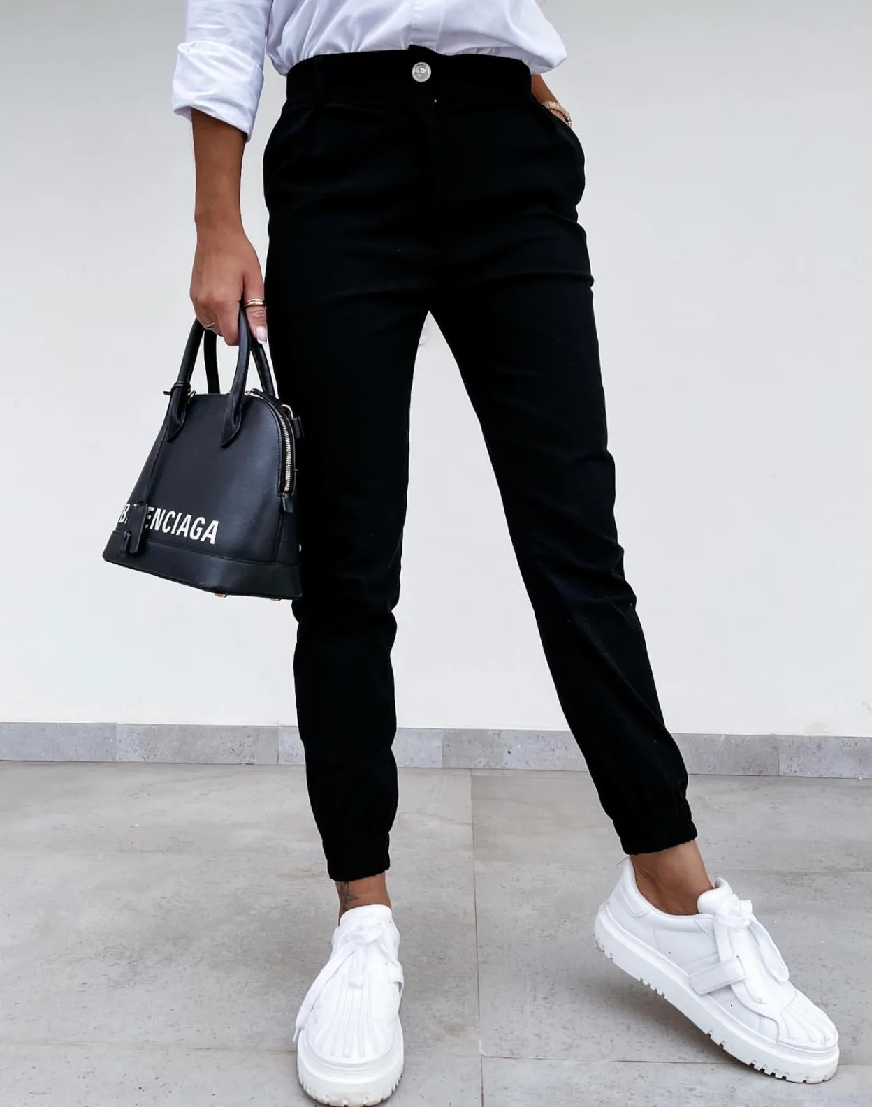 kendall-hlace-crne-1